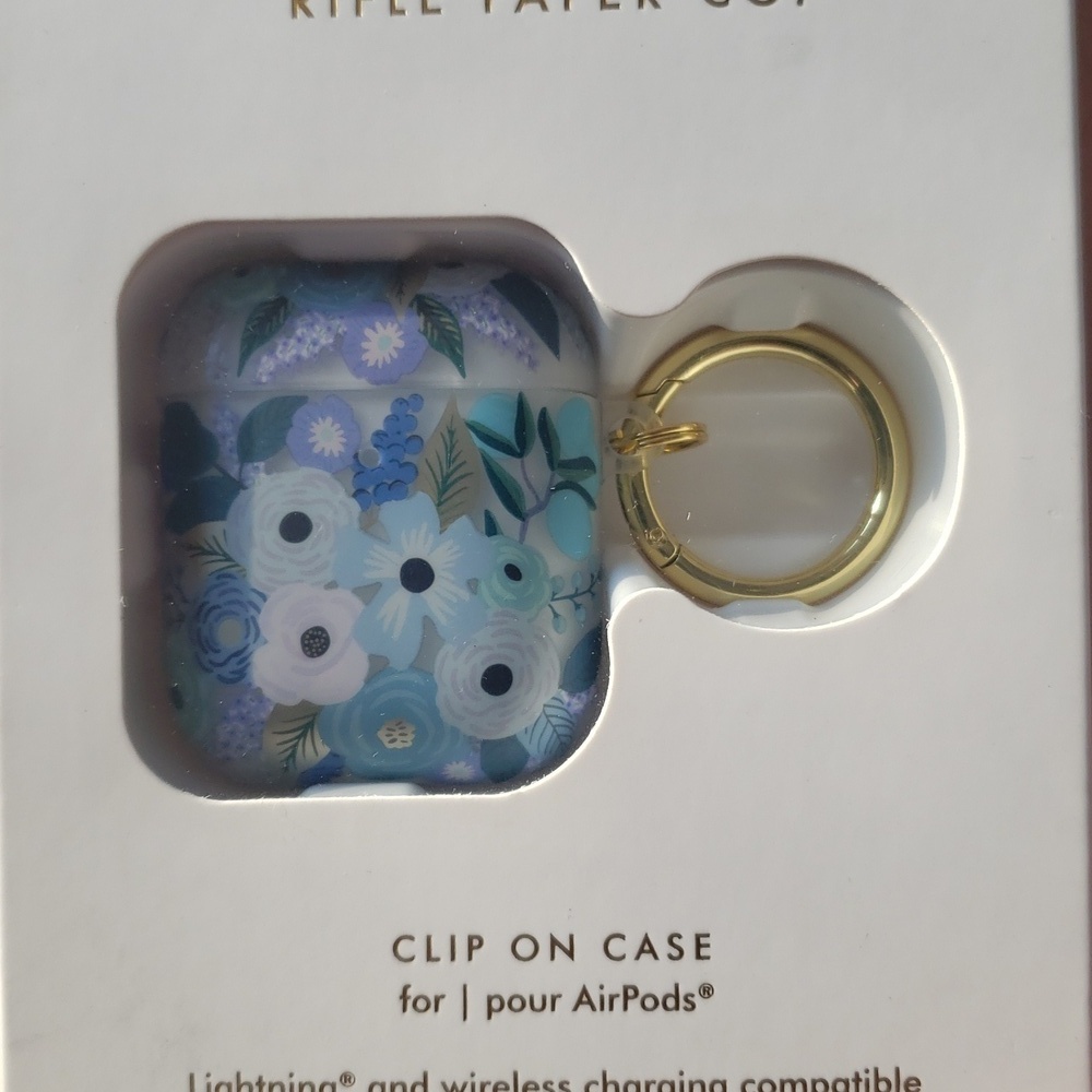💥B2G1 FREE RIFLE PAPER CO CLEAR GARDEN PARTY BLUE AIRPODS CASE